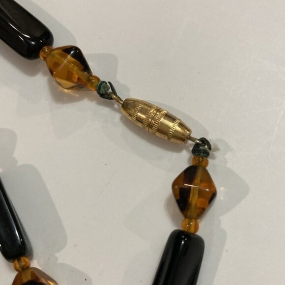 Black and Brown iridescent beaded Necklace - Picture 8 of 9